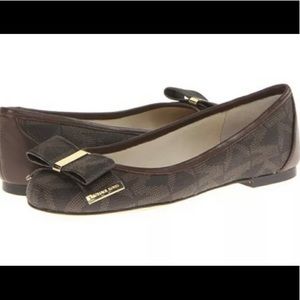 Excellent Michael Kors Fulton Leather Flats Size 9